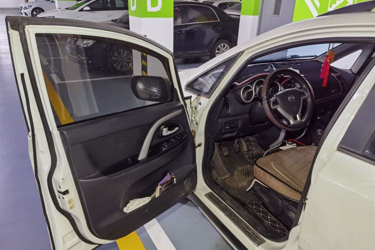 Used CHANGAN CX20 2014 1.4L Manual Sport Version China IV Standard