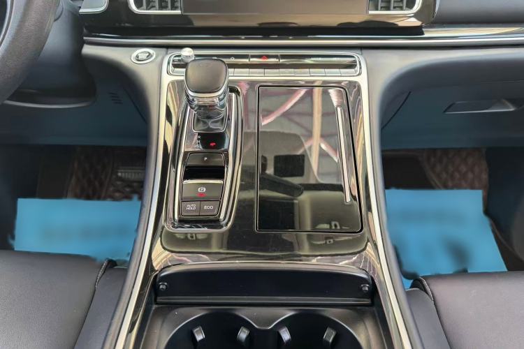 Used GAC Trumpchi M8 2023 Lingxiu Series 390T Luxury Edition Gear Lever