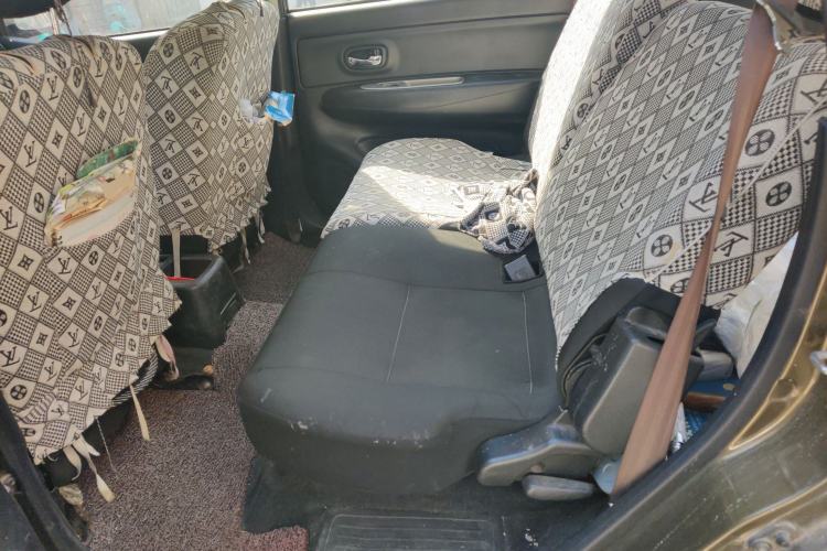 Used FAW Senya S80 2011 1.5L Manual 5-Seater Urban Elite Edition Left Rear Seat