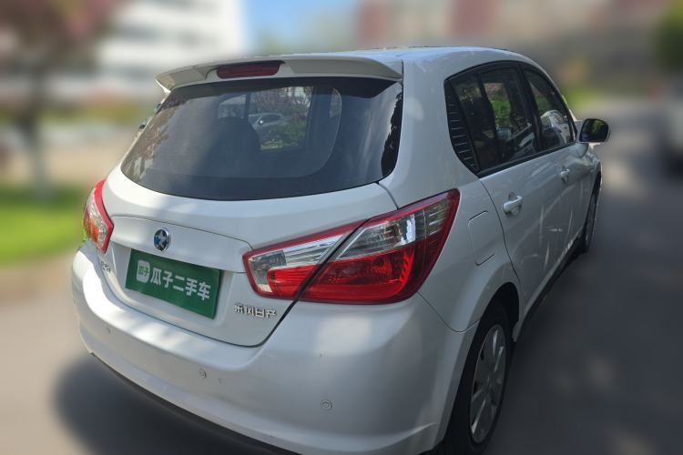 Used Venucia R50 2013 1.6L Manual Fashion Edition