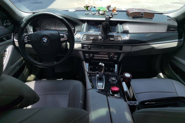 Used BMW 5 Series 2011 523Li Leading Model
