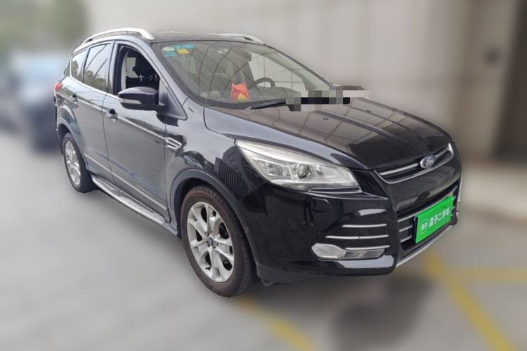 Used Ford Kuga 2013 2.0L GTDi Four-Wheel-Drive Sport Model Front Right 45 Deg