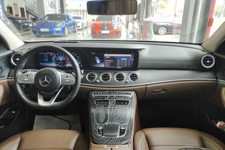 Used Mercedes-Benz E-Class 2019 E 300 L Sporty and Stylish Model
