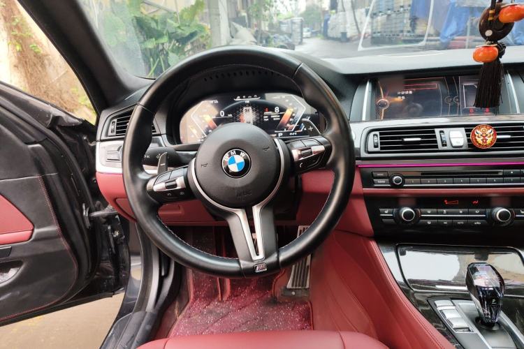 Used BMW 5 Series 2013 525Li Leading Model