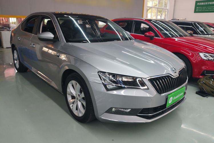 Used Skoda Superb 2016 TSI330 DSG Innovation Edition
