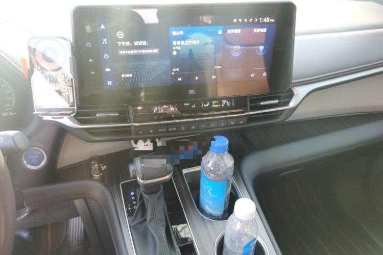 Used Toyota Granvia 2022 2.5L Hybrid Flagship Edition
