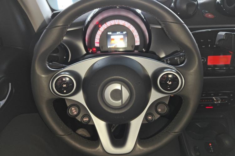 Used smart fortwo 2018 1.0L 52kW Hardtop Passion Edition China V Standard
