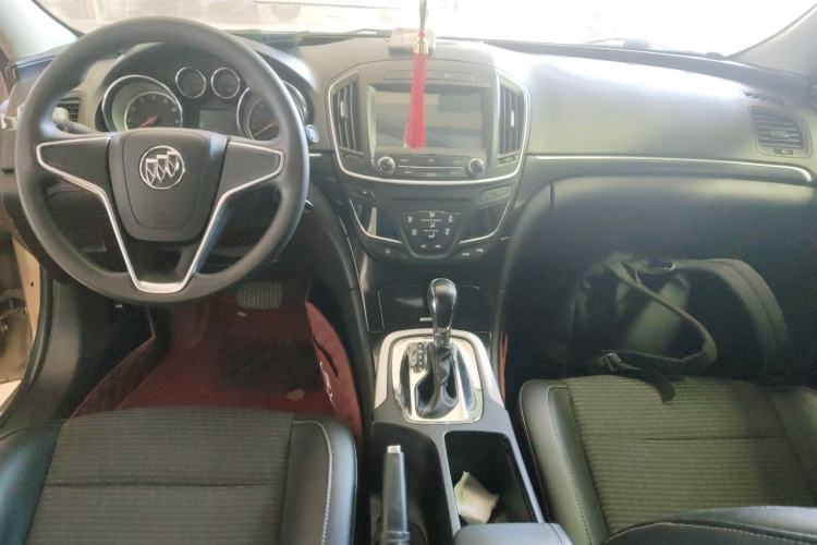 Used Buick Regal 2015 1.6T Leading Technology Model Center Console