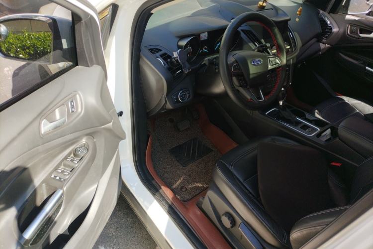 Used Ford Kuga 2017 EcoBoost 180 Two-Wheel-Drive Platinum Edition