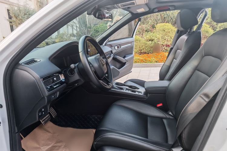 Used Honda Civic 2022 240TURBO CVT Dynamic Edition Interior 5