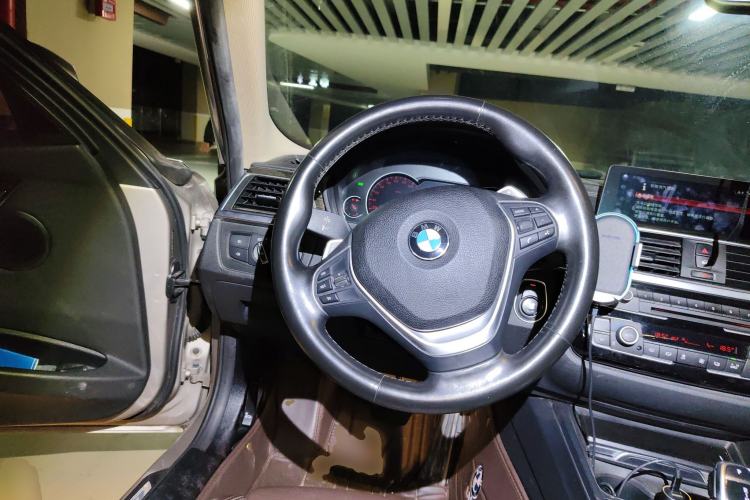 Used BMW 3 Series 2018 320Li Leading Luxury Package Steering Wheel