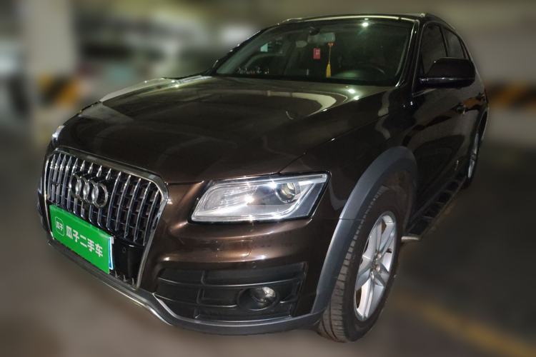 Used Audi Q5 2018 Collector's Edition 40 TFSI Technology Model