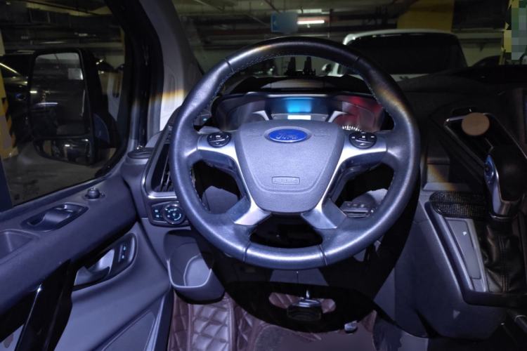 Used Ford Tourneo Custom 2020 2.0T Automatic Elite Edition China VI Standard
