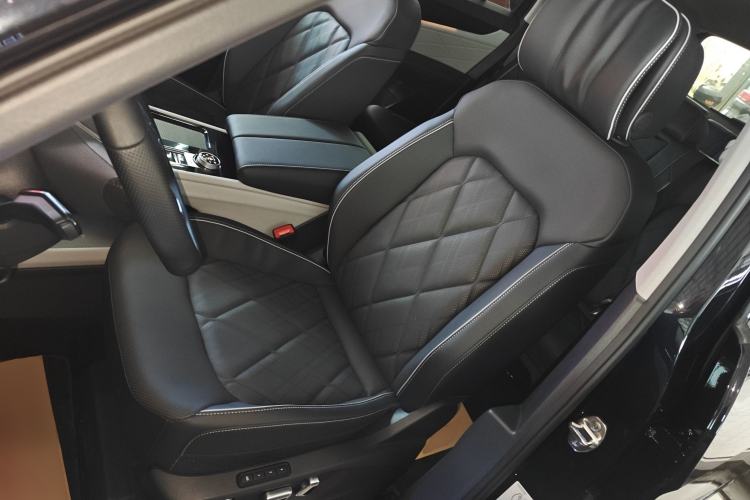 Used Volkswagen Teramont 2024 380TSI Four-Wheel Drive Longxiang Edition Left Front Seat