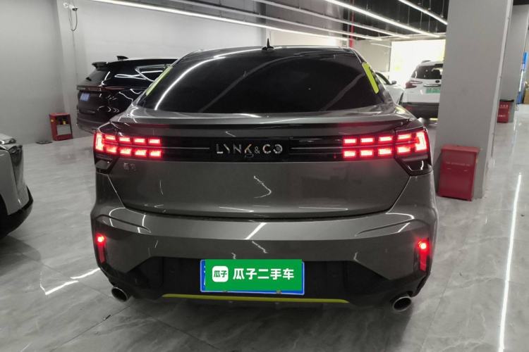 Used Lynk & Co 05 2020 2.0TD Two-Wheel Drive Shine Halo
