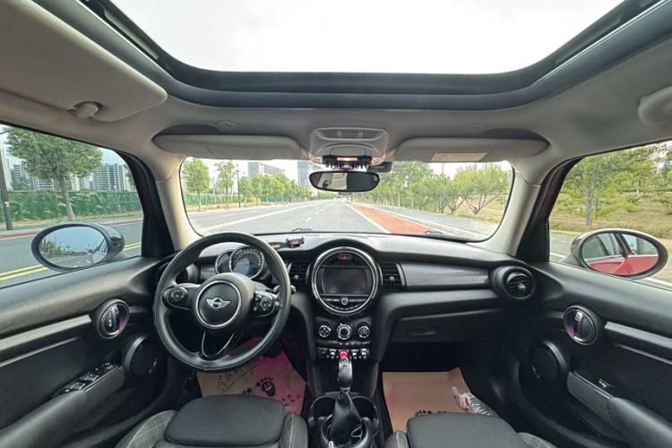 Used MINI MINI 2016 1.5T COOPER Five-Door Edition