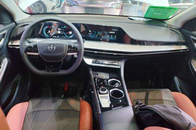 Used CHANGAN Eado 2024 PLUS Blue Whale NE 1.4T GDI DCT High-Energy Edition