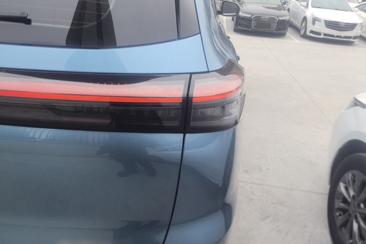 Used Chery Tiggo 8 PLUS C-DM 2025 1.5T 116 km Prestige Version 5 Seats
