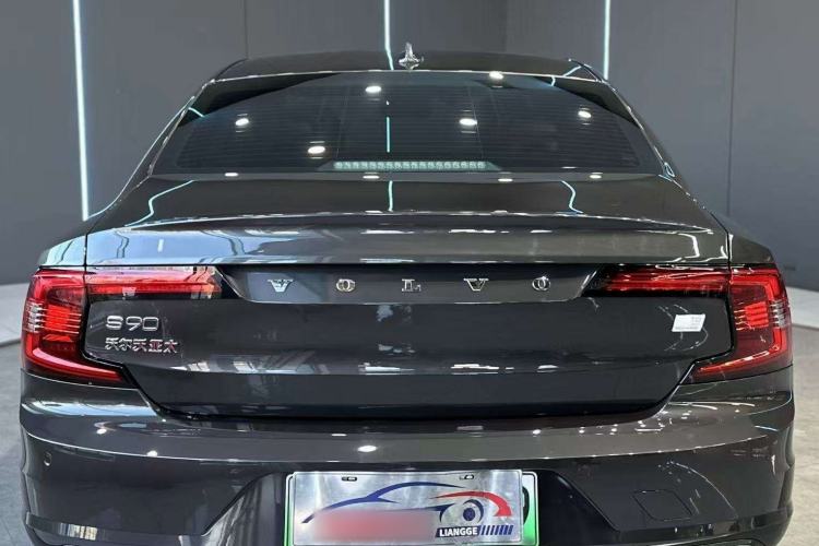 Used Volvo S90 New Energy 2022 T8 eDrive Hybrid Luxury Edition