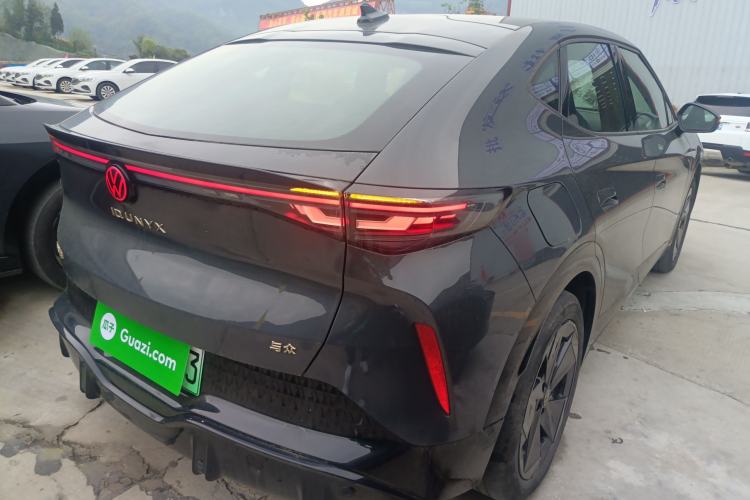 Used Volkswagen ID.UNYX 2024 Pro Long-Range Version Rear Right 45 Deg