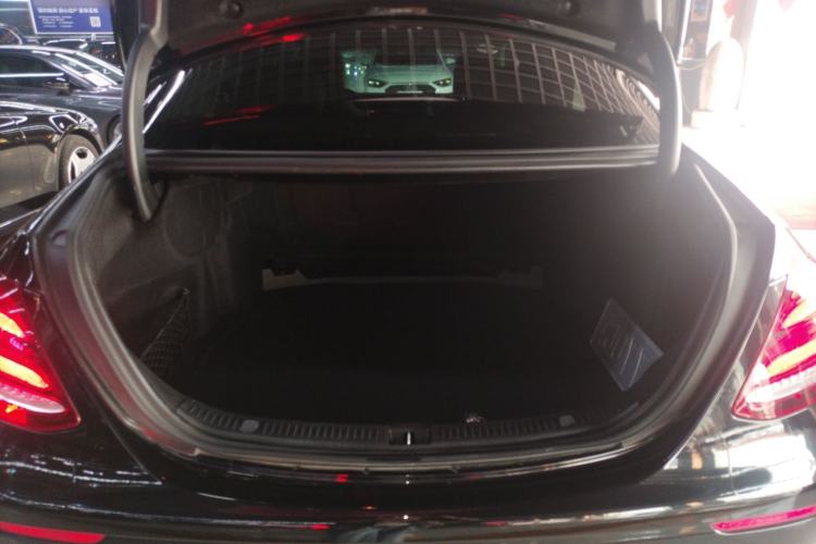 Used Mercedes-Benz E-Class 2020 E 260 L
