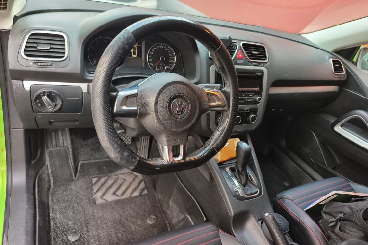 Used Volkswagen Scirocco 2014 1.4 TSI Competition Edition Center Console