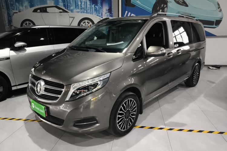 Used Mercedes-Benz V-Class 2017 V 260 Avantgarde Edition