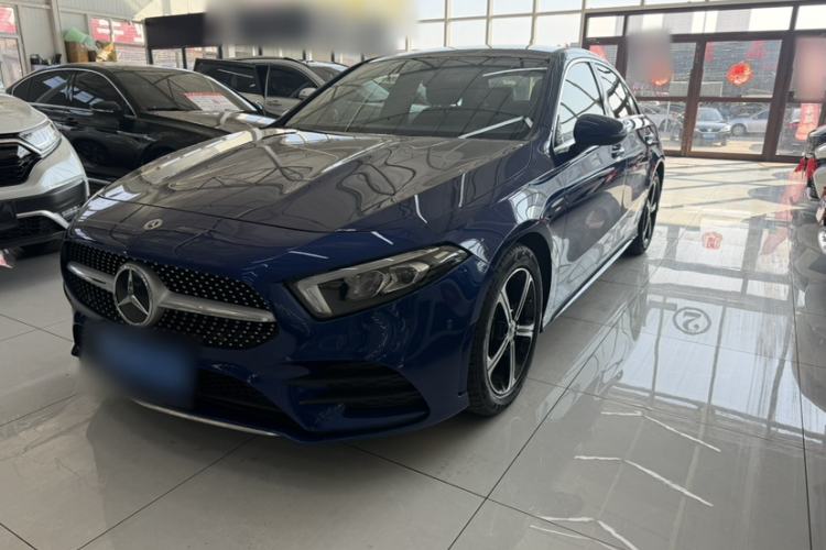 Used Mercedes-Benz A-Class 2022 Second Facelift A 200 L Sport Sedan Fashion Version