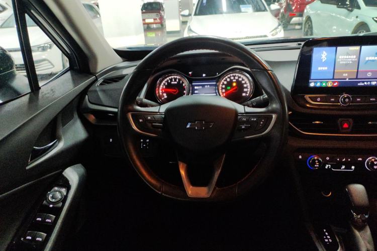 Used Chevrolet Orlando 2020 Light Hybrid Redline 530T Automatic Enjoyment Edition (5+2 Models) Steering Wheel