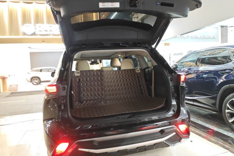 Used Toyota Highlander 2022 Dual-Engine 2.5L Four-Wheel Drive Prestige Version 7 Seats Trunk