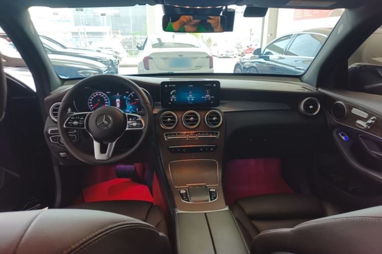 Used Mercedes-Benz GLC 2020 GLC 300 L 4MATIC Dynamic Edition
