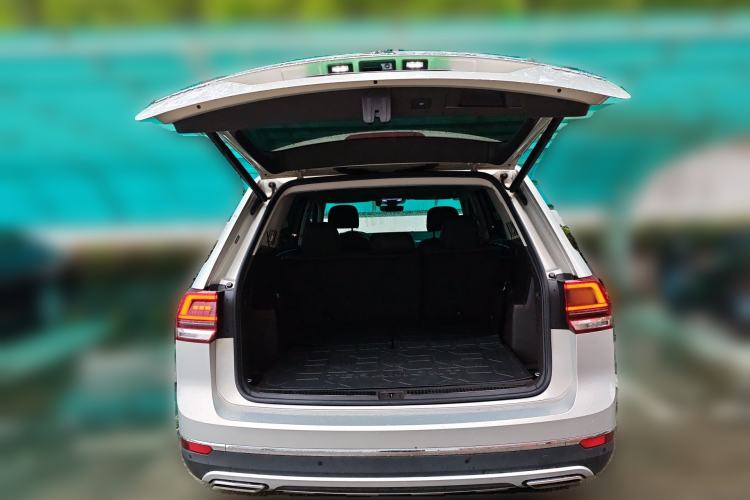 Used Volkswagen Teramont 2017 330TSI Two-Wheel-Drive Flagship Edition Trunk