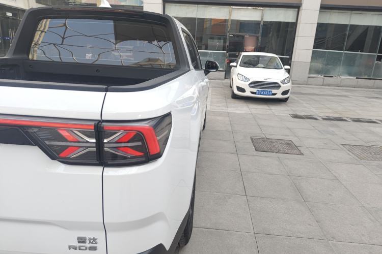 Used Radar Horizon 2023 410 km Entrepreneur Edition Exterior 3