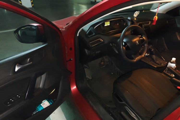 Used Peugeot 308 2016 1.6L Automatic Fashion Edition
