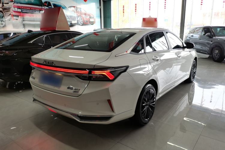 Used Dongfeng Aeolus Yixuan MAX 2021 1.5T Super-Powered Dad Edition Rear Right 45 Deg