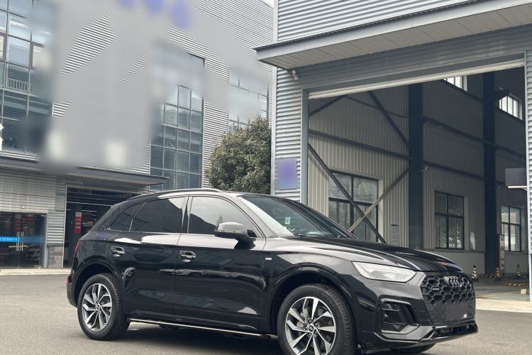 Used Audi Q5L 2022 40T Fashionable and Dynamic Model
