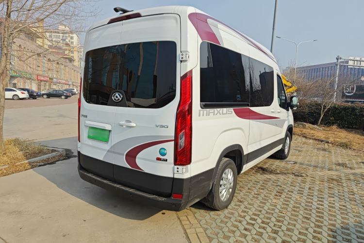 Used SAIC MAXUS Xintu V90 2024 ZhiJie 2.0T Automatic Rear-Drive Long-Wheelbase High-Roof Model with Single Rear Tire Available in 6/7-Seater Configurations

