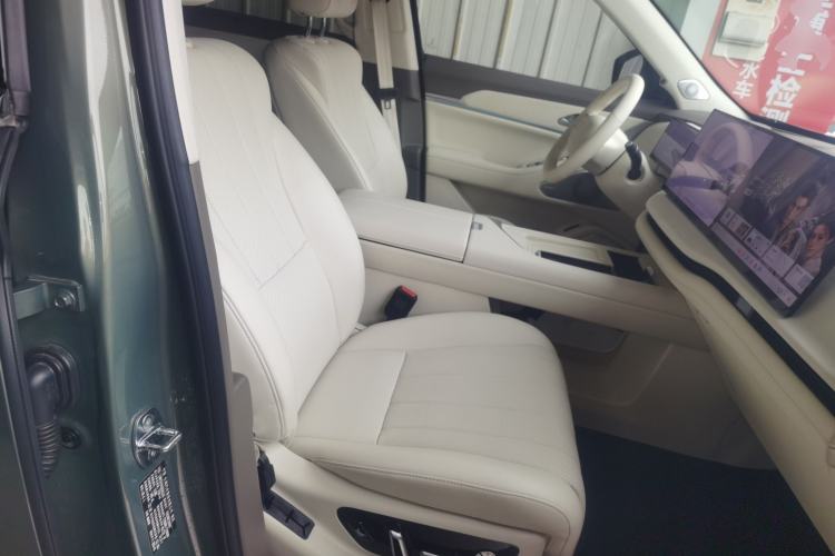 Used Wey Lanshan 2025 Four-Wheel Drive Ultra Right Front Seat