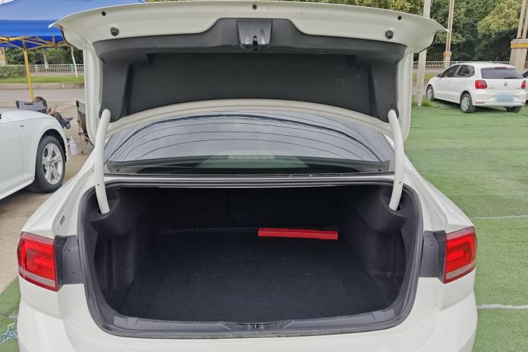 Used Volkswagen Lamando 2015 280TSI DSG Comfort Edition
