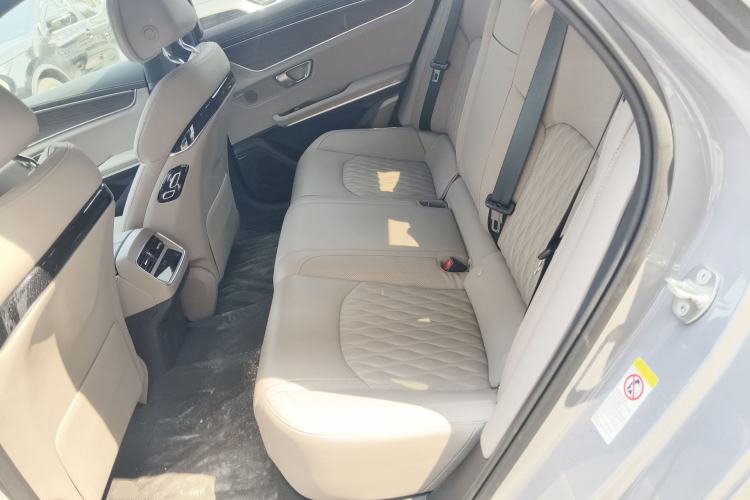 Used BYD Han 2025 EV with 701 km of Laser Radar-Enabled Intelligent Driving