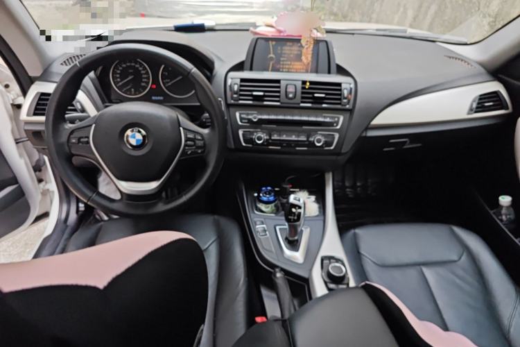 Used BMW 2 Series 2014 220i Leading Model Center Console