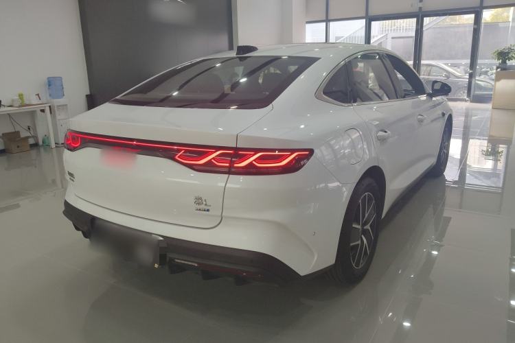 Used BYD Qin L 2025 DM-i Smart Drive 120KM Superior Model
