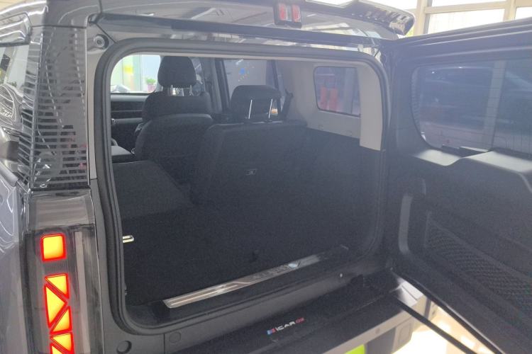 Used iCAR 03 2024 401km Two-Wheel Drive Standard Edition Trunk