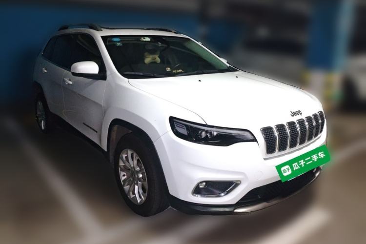 Used Jeep Cherokee 2019 2.0T Two-Wheel Drive Smart Enjoyment Version China VI