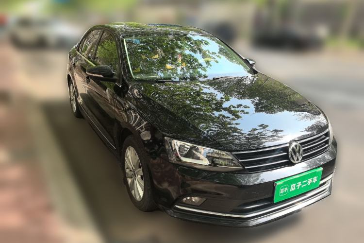 Used Volkswagen Sagitar 2015 230TSI Automatic Comfort Version