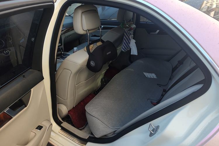 Used Mercedes-Benz C-Class 2011 C 260 CGI Fashion Model
