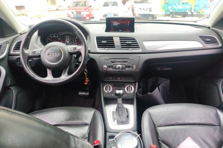 Used Audi Q3 2015 35 TFSI Comfort Model
