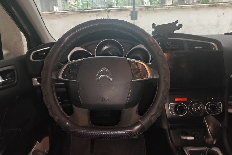 Used Citroen C4L 2013 1.6 THP Automatic Impression Edition
