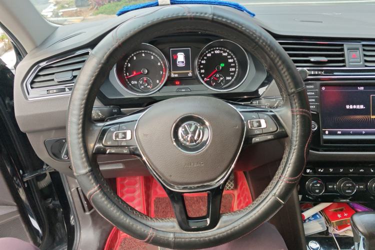 Used Volkswagen Tiguan L 2017 330TSI Automatic Two-Wheel Drive Luxury Edition