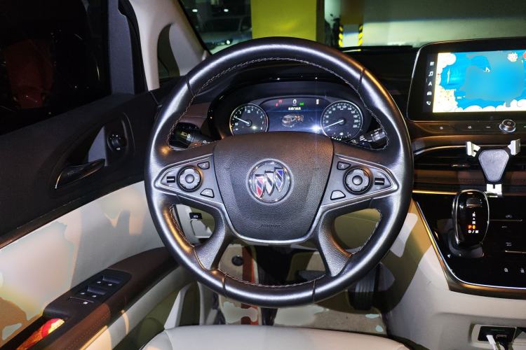 Used Buick GL8 2021 Land Cruiser Executive 652T Premium Model
